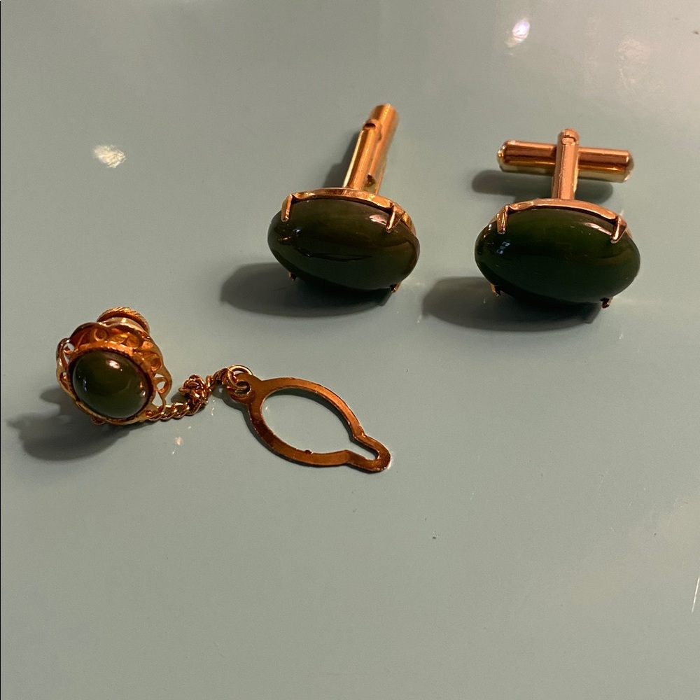 Genuine Jade Cufflinks & Tie Tack - Picture 12 of 13